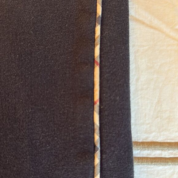 Burberry London Jogging Pants in Loop Back Cotton Blend with Nova Check Detail. - Picture 5 of 10